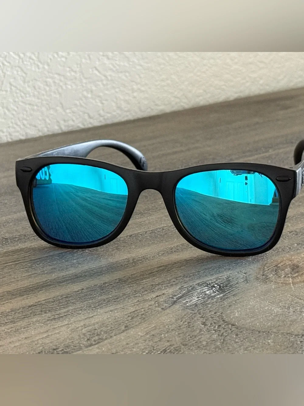 Roshambo Adult Polarized Sunglasses | Black Frame Blue Lenses
